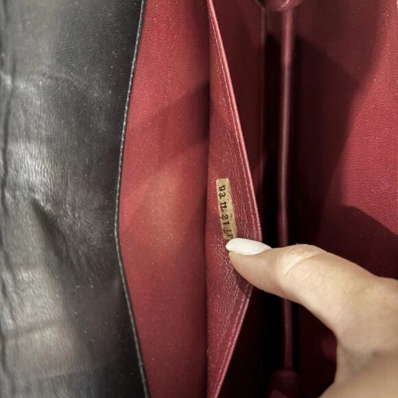 Authentic CHANEL black lambskin single flap classic crossbody single flap - Picture 12 of 16